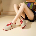 Women's Classic Fashion Sneakers Versatile Casual Walking Shoes Leather Comfort Skate Shoes Lightweight Non-Slip Flat Shoe Lace-up Minimalist Tennis Footwear